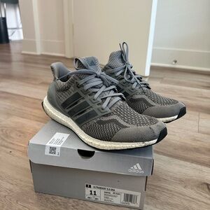 Adidas Ultraboost 5.0 DNA Gray Running Shoes